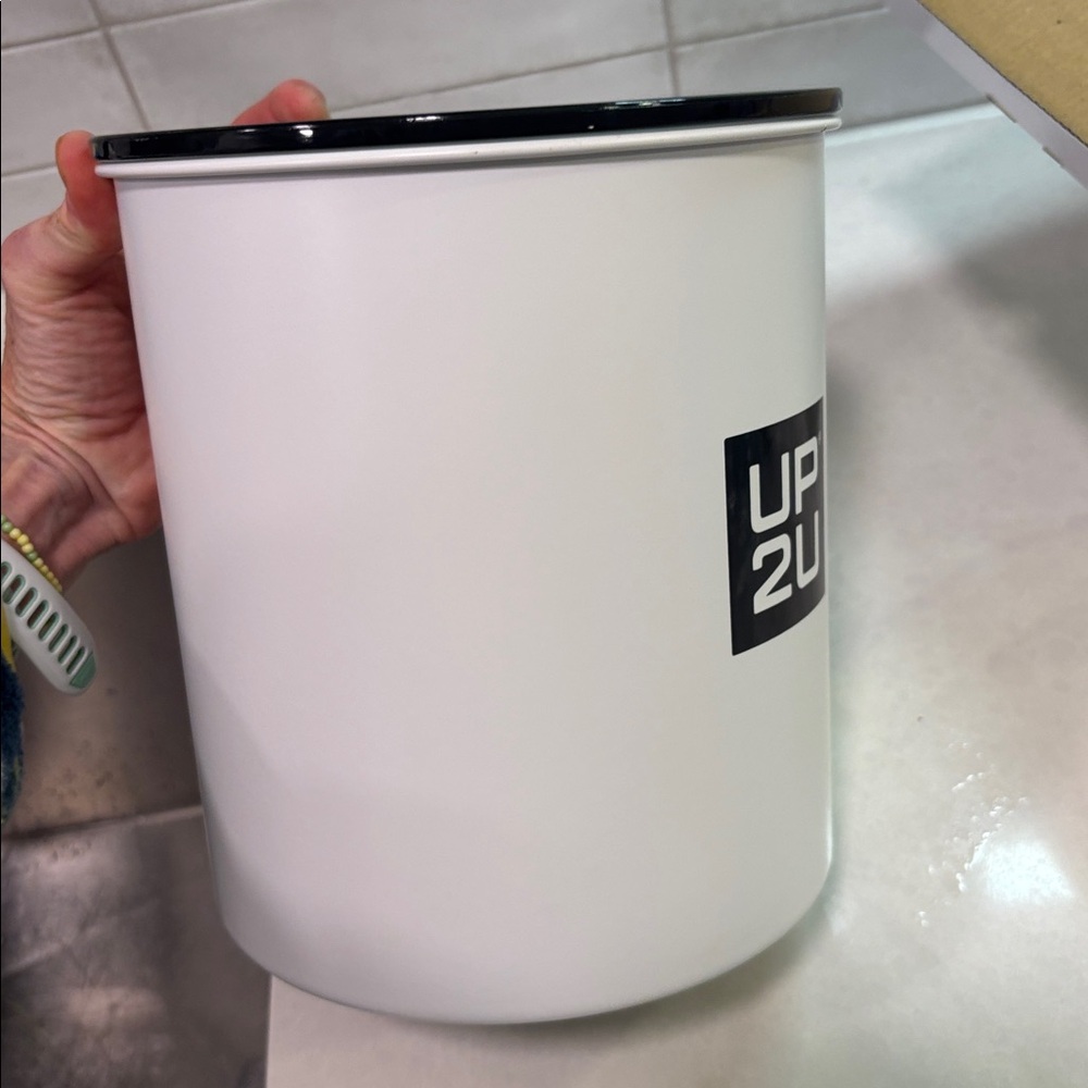 Airscape Galvanized Steel airtight dry food Container - Picture 4 of 6